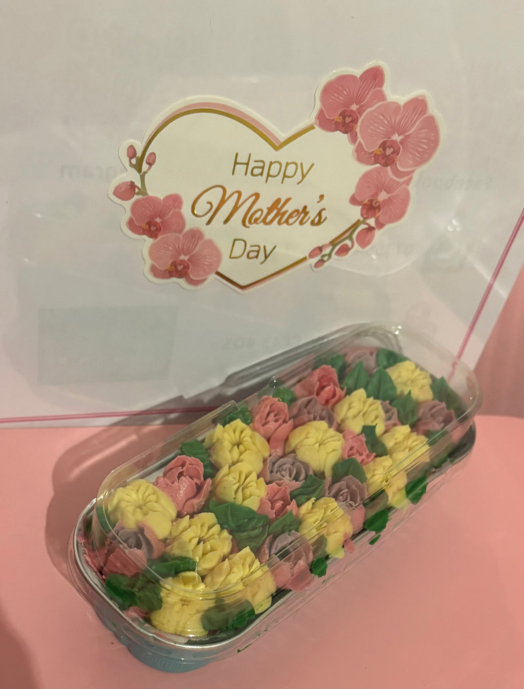 Floral mini cake tins