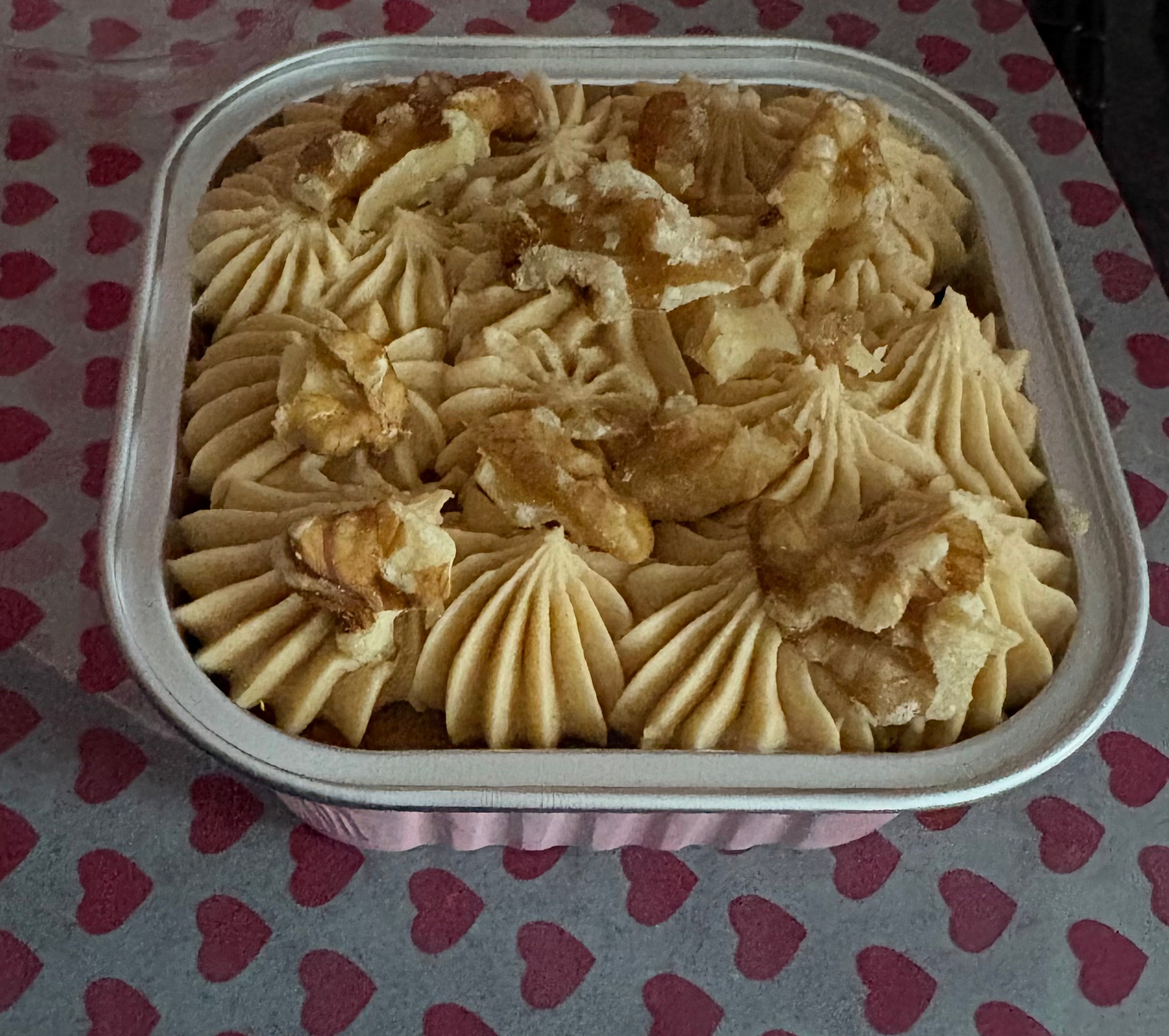 Coffee and walnut cake tin